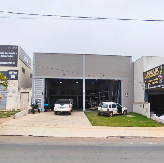 Fachada da fábrica da TK Esquadrias em Goiânia